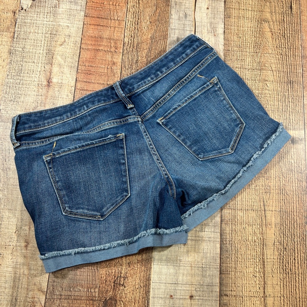 Mossimo 4 Blue Cotton Stretch Denim Mid-Rise Midi Shorts Raw Hem Boho Summer 27W - Picture 3 of 3